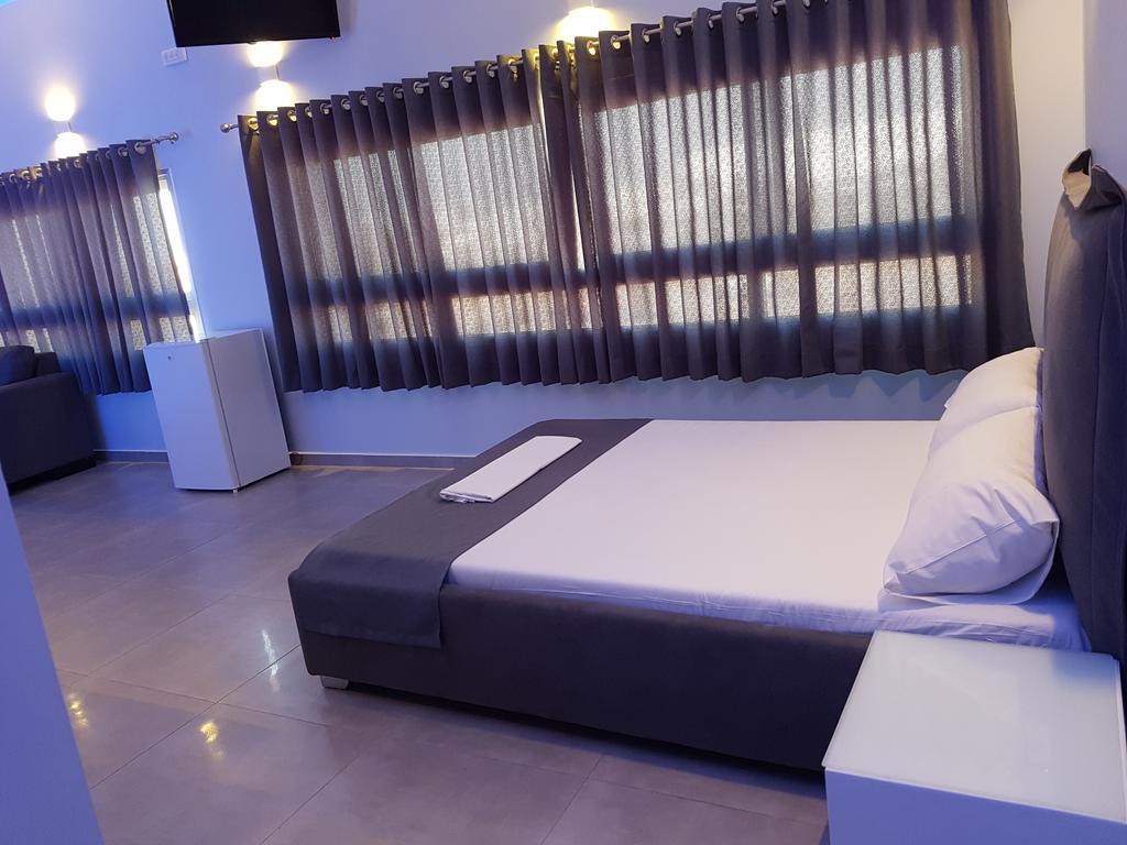 Spat Hotel Ashdod Eksteriør bilde