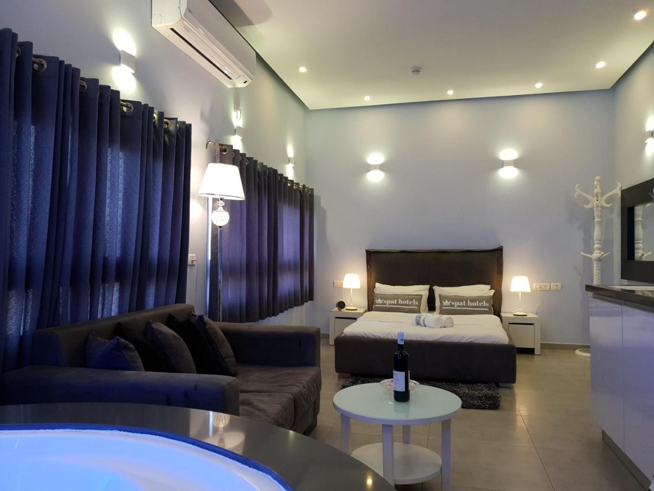 Spat Hotel Ashdod Eksteriør bilde