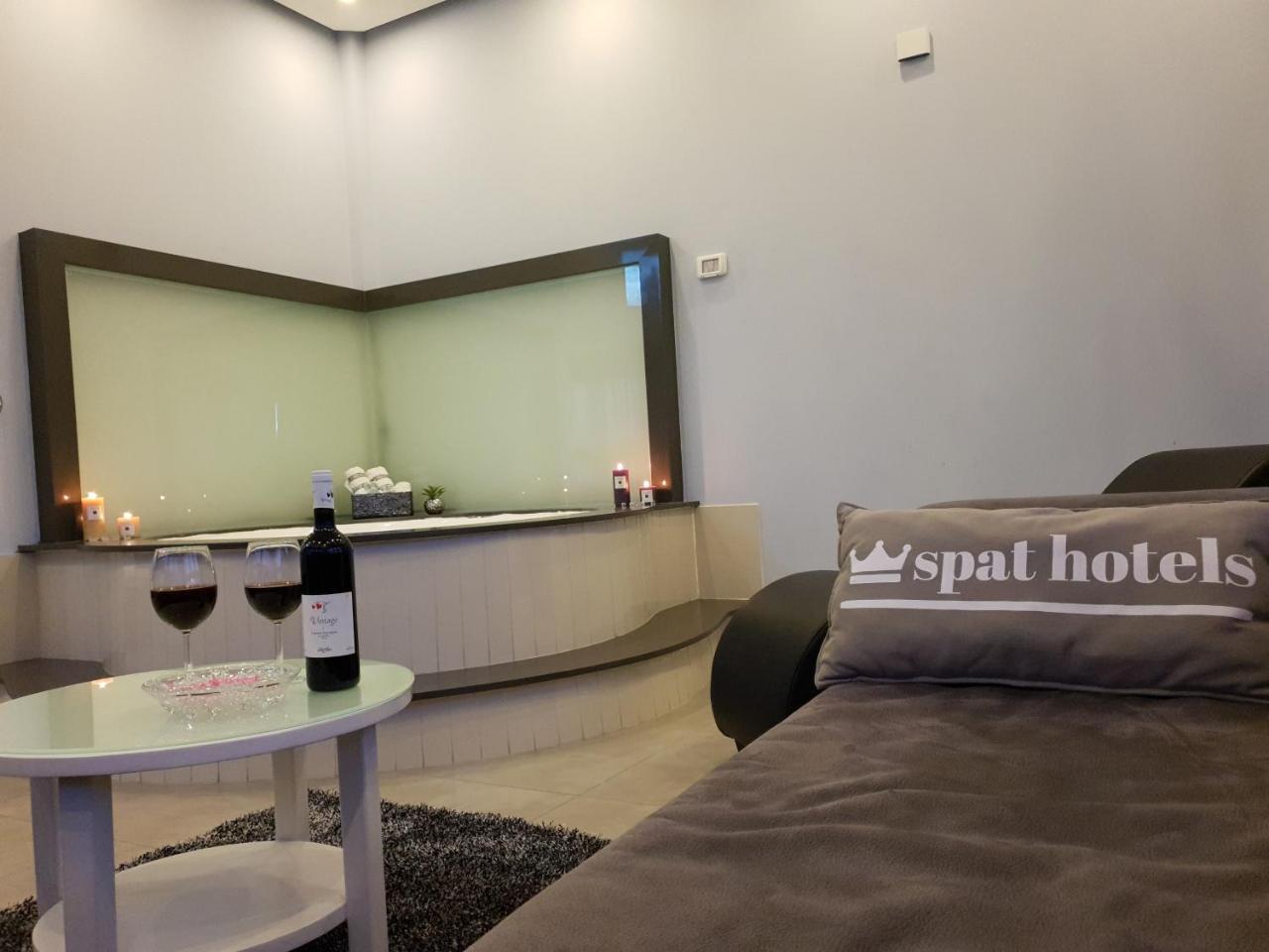 Spat Hotel Ashdod Eksteriør bilde