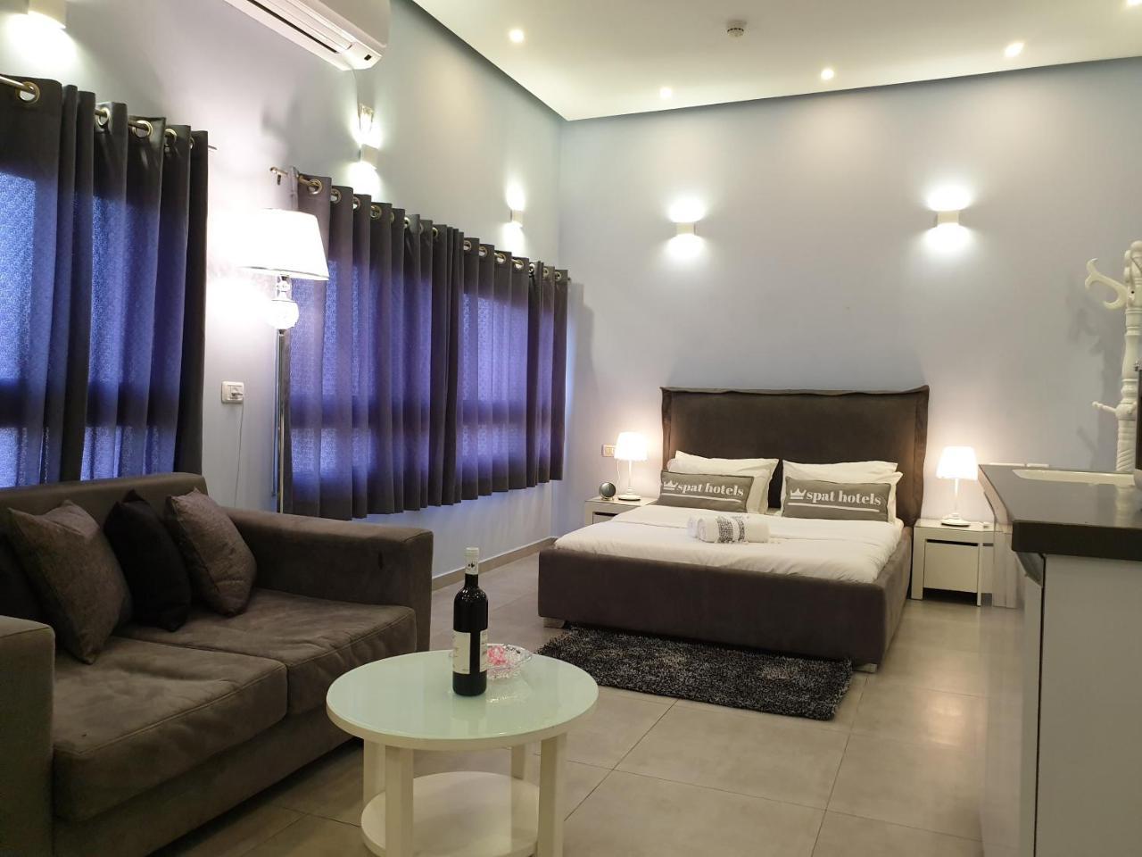 Spat Hotel Ashdod Eksteriør bilde